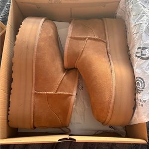 Ugg Classic ultra mini platform boots
